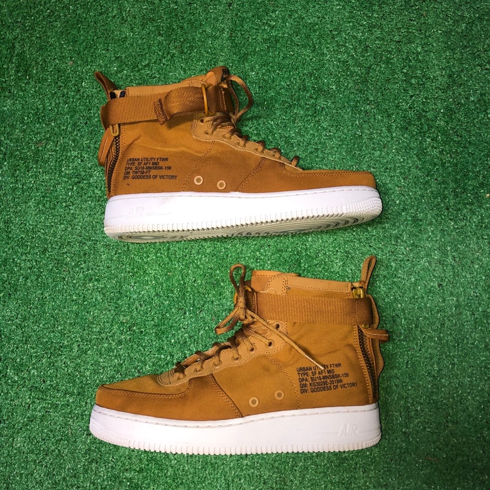 Air Force 1 SF mid